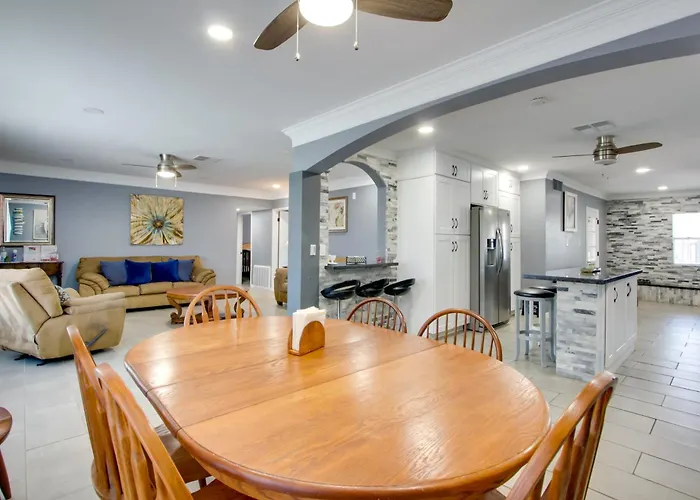 Ultimate Group Getaway: Patio + Pool! * Phoenix