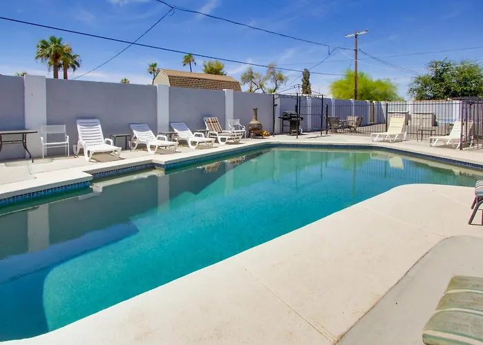 Ultimate Group Getaway: Patio + Pool! * Phoenix
