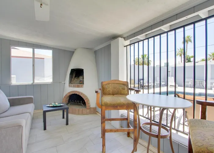 Ultimate Group Getaway: Patio + Pool! * Phoenix